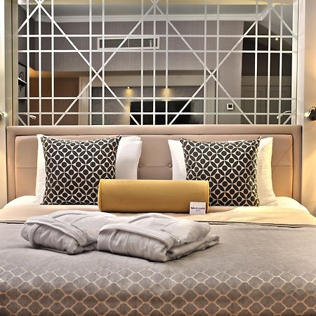 Mercure Istanbul Bomonti Εξωτερικό φωτογραφία A bedroom at the hotel