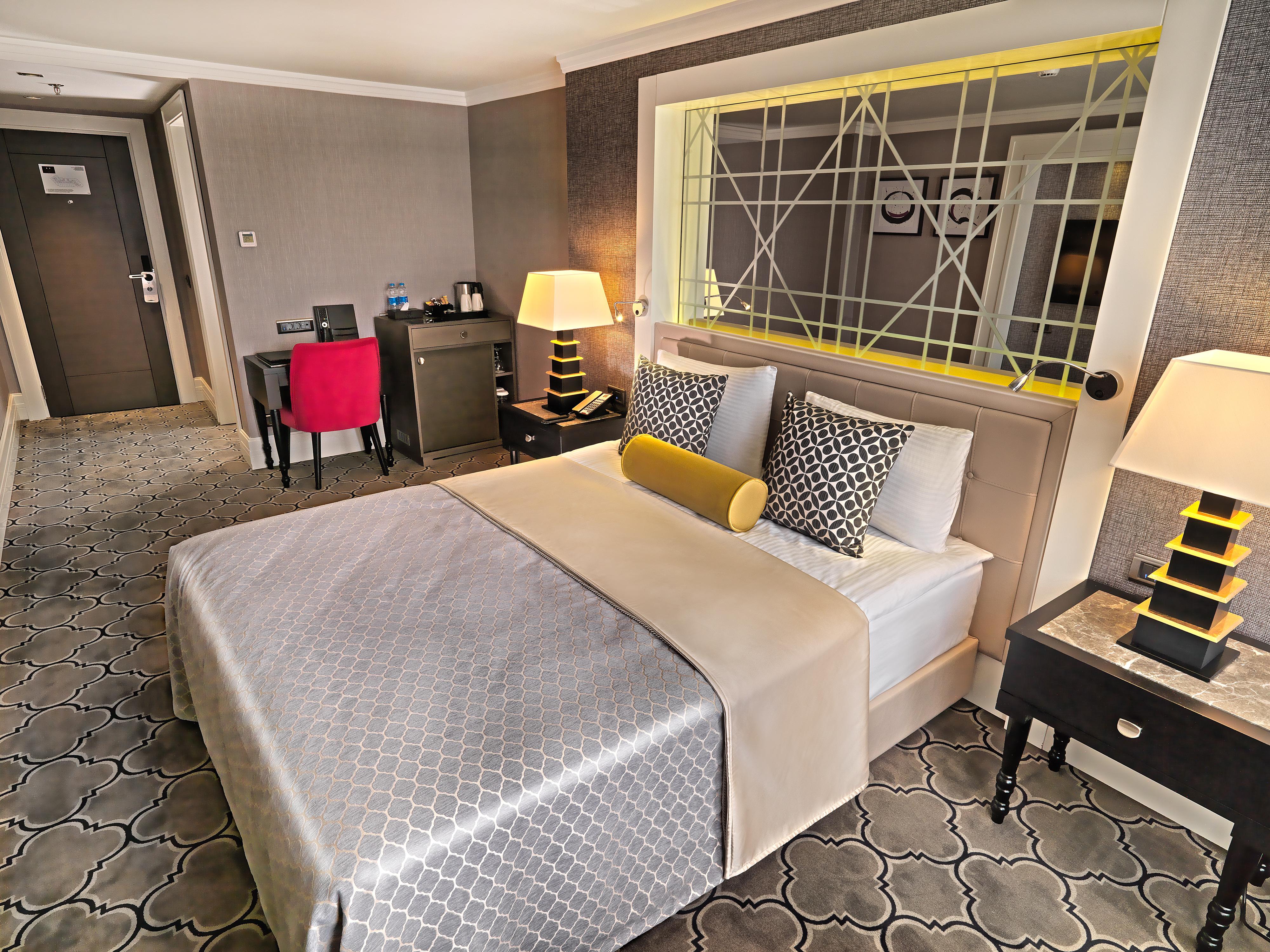 Mercure Istanbul Bomonti Εξωτερικό φωτογραφία A room at the hotel