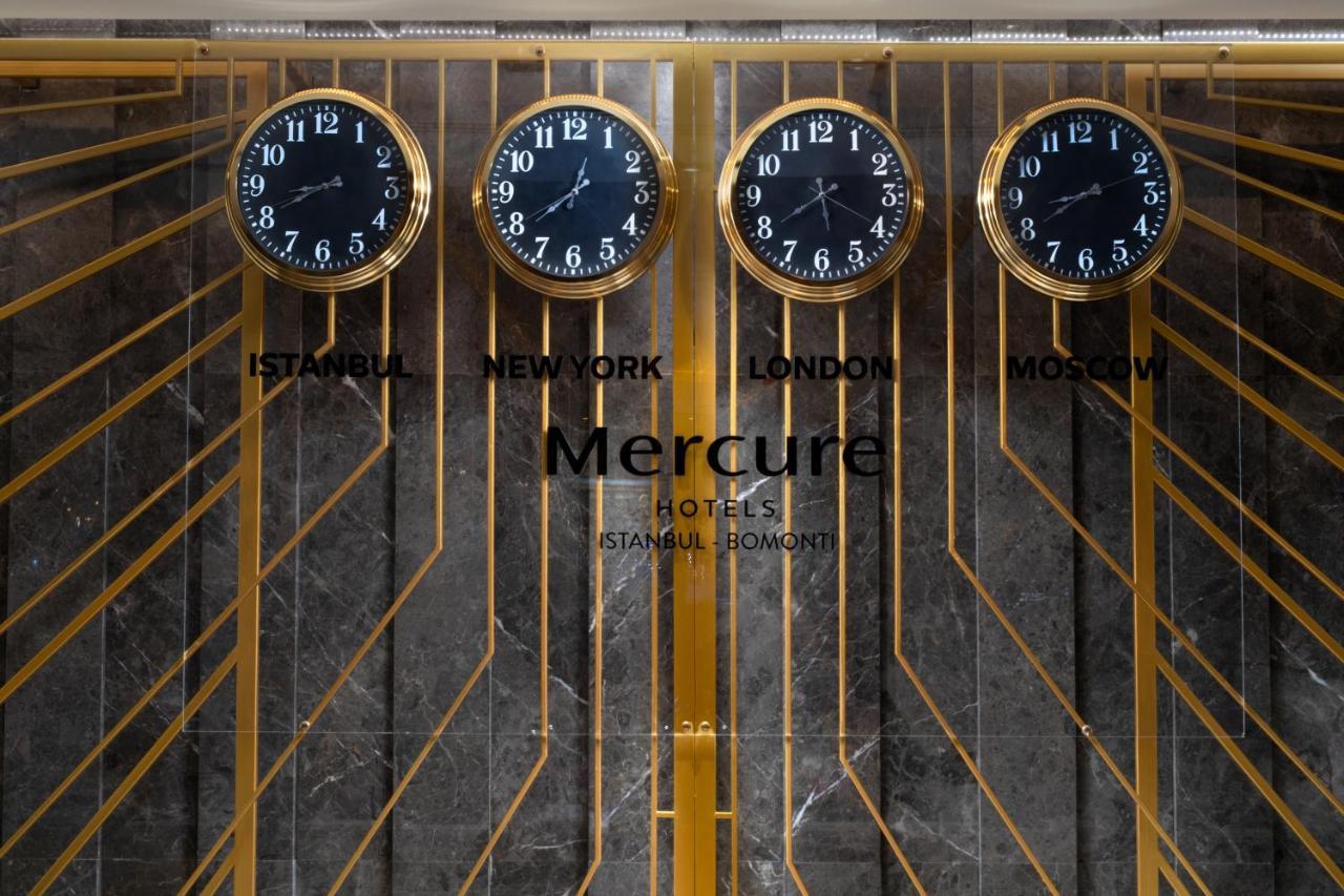 Mercure Istanbul Bomonti Εξωτερικό φωτογραφία Clocks in the lobby