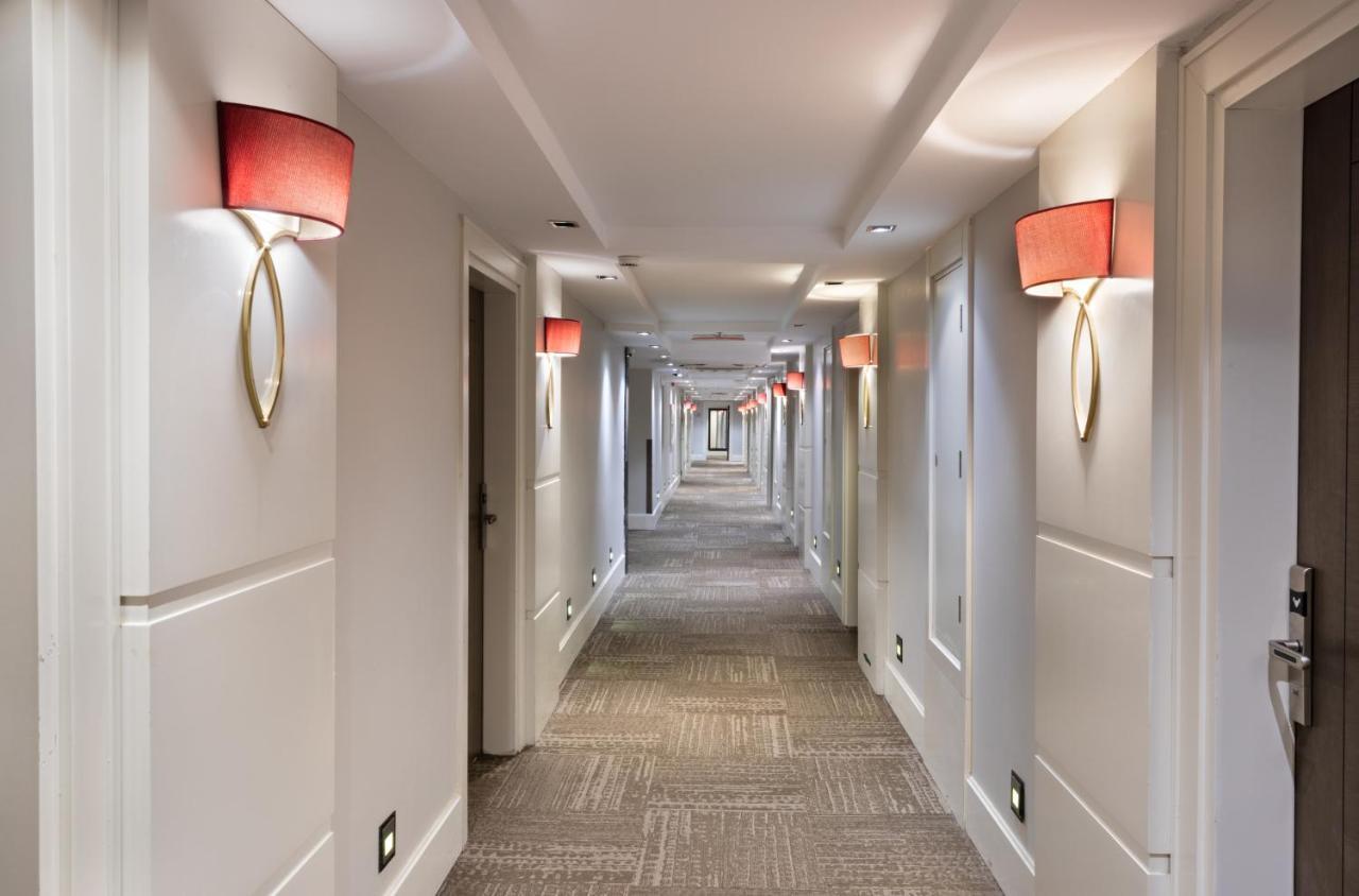 Mercure Istanbul Bomonti Εξωτερικό φωτογραφία A corridor at the hotel
