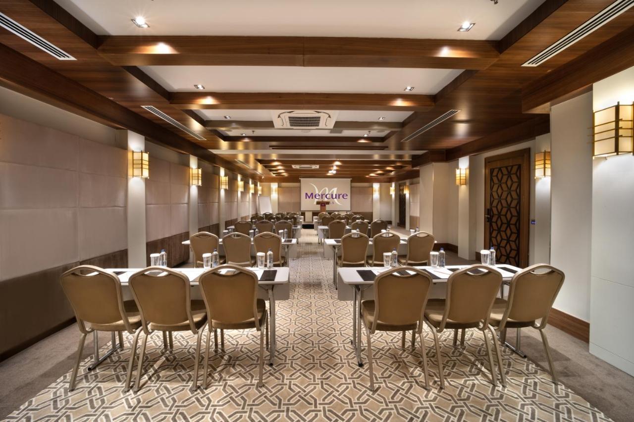 Mercure Istanbul Bomonti Εξωτερικό φωτογραφία Meeting room at Mercure Hotel, Hyderabad