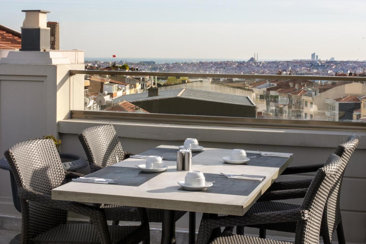 Mercure Istanbul Bomonti Εξωτερικό φωτογραφία View from the hotel