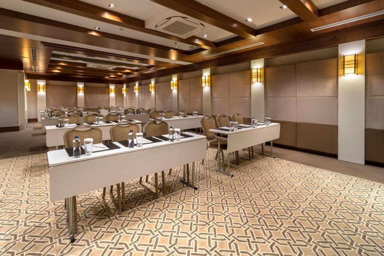 Mercure Istanbul Bomonti Εξωτερικό φωτογραφία Meeting room