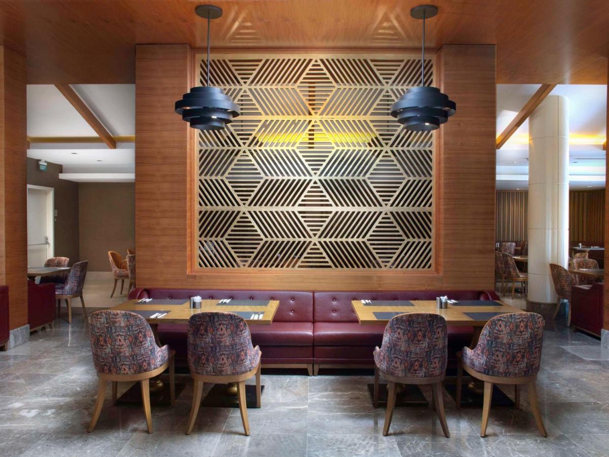 Mercure Istanbul Bomonti Εξωτερικό φωτογραφία The interior of the restaurant
